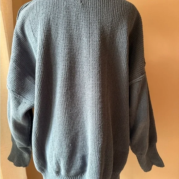 Abercrombie & Fitch Crew Neck Sweater - Picture 2 of 4